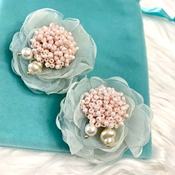 New gradient mesh flower with beaded earrings - Picture 2 of 14